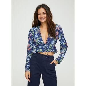 Aritzia Sunday Best Kimberly Blouse Cropped Tie-Front Deep V-Neck Botanical M